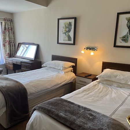 Palmgrove Bed & Breakfast 리스토웰 외부 사진