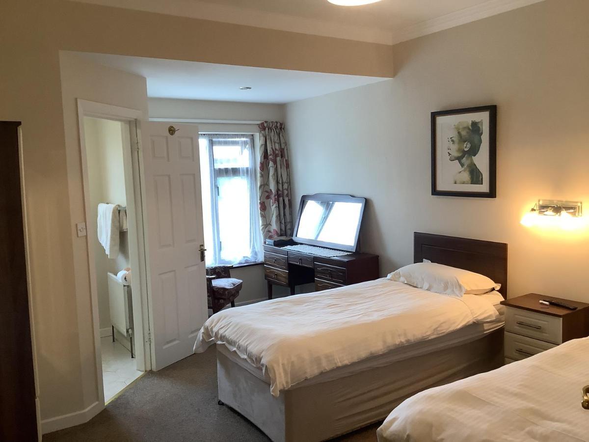 Palmgrove Bed & Breakfast 리스토웰 외부 사진
